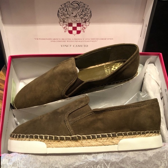 Vince Camuto Suede Slip-On Sneaker Olive Army Green NWT - Picture 2 of 8